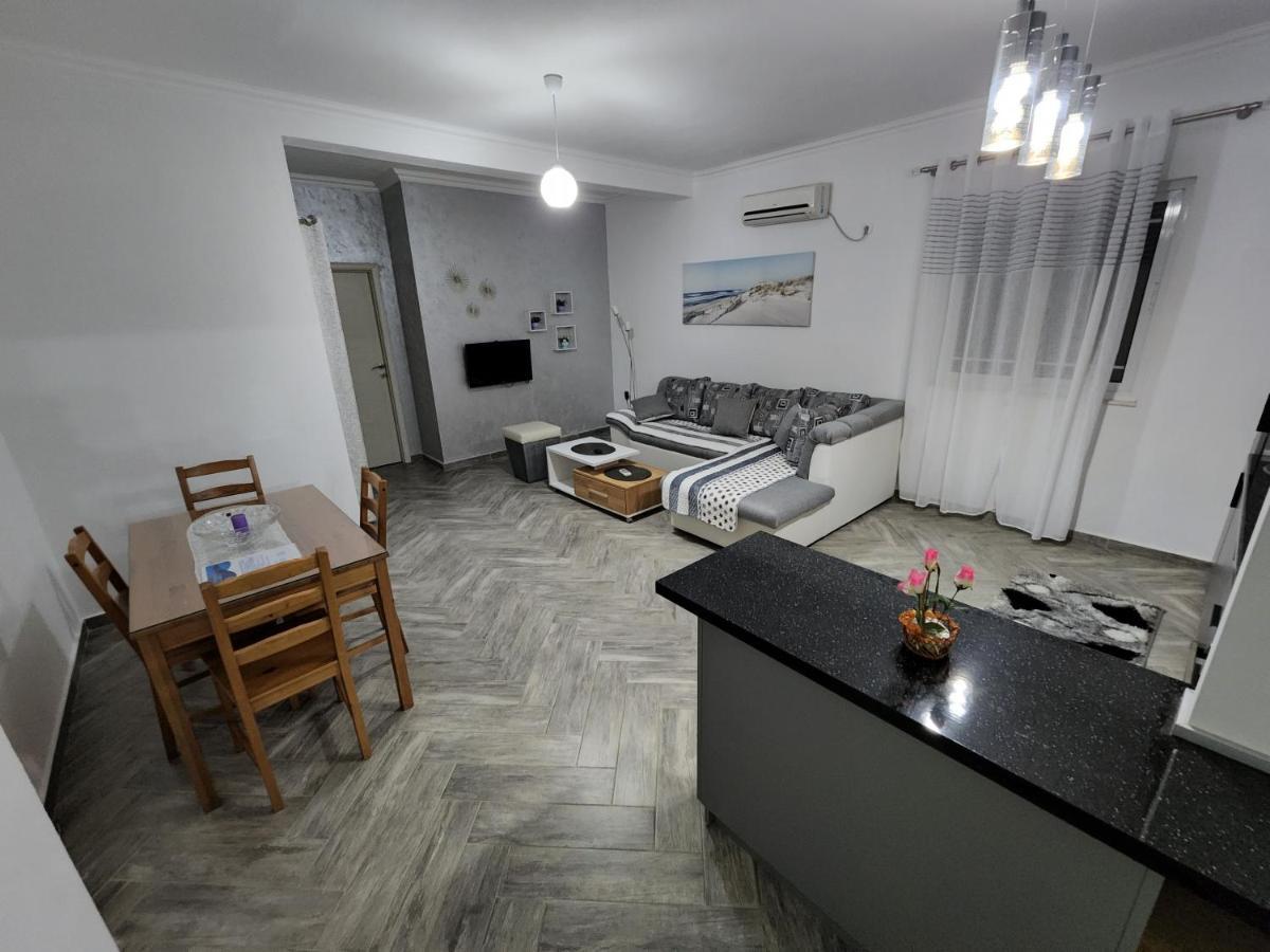 Apartments Cota Guesthouse Улцинь Екстер'єр фото