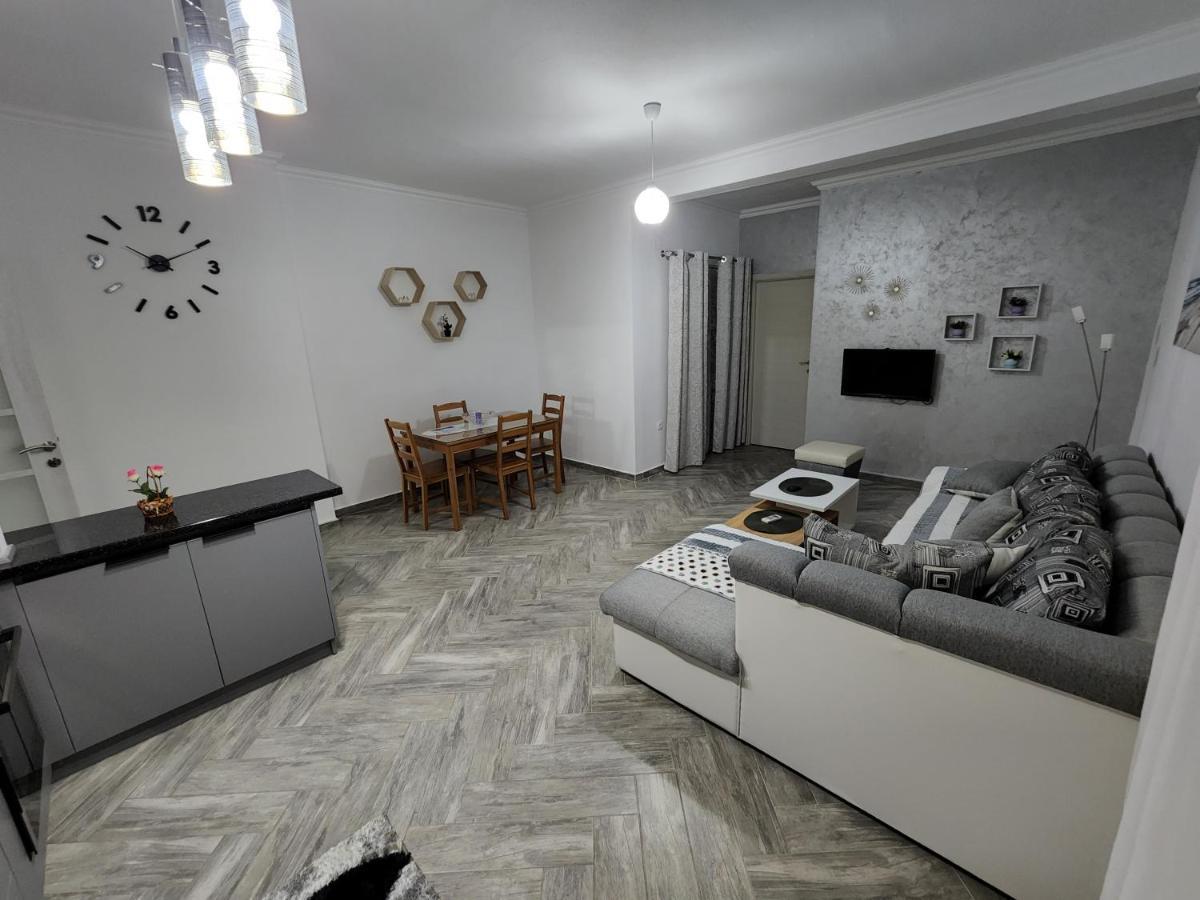 Apartments Cota Guesthouse Улцинь Екстер'єр фото