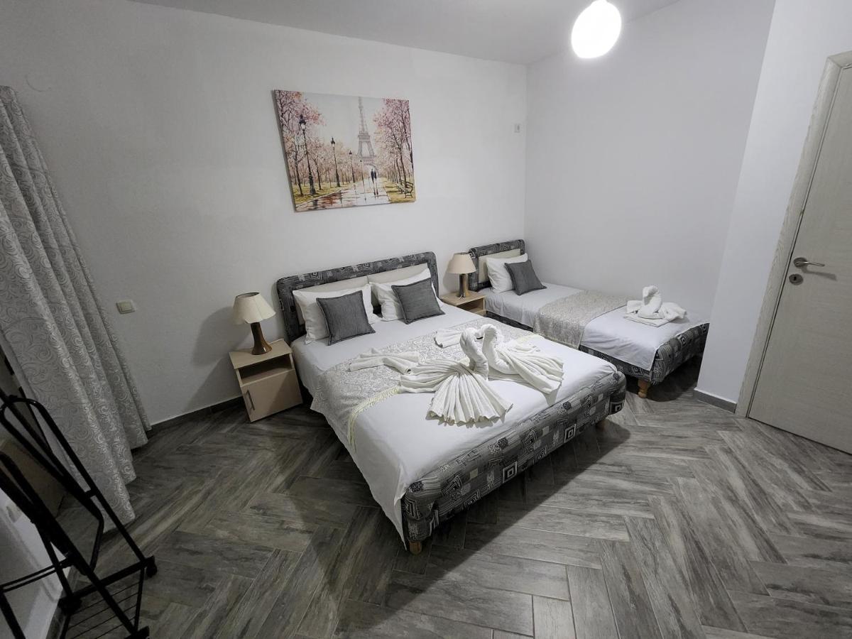 Apartments Cota Guesthouse Улцинь Екстер'єр фото