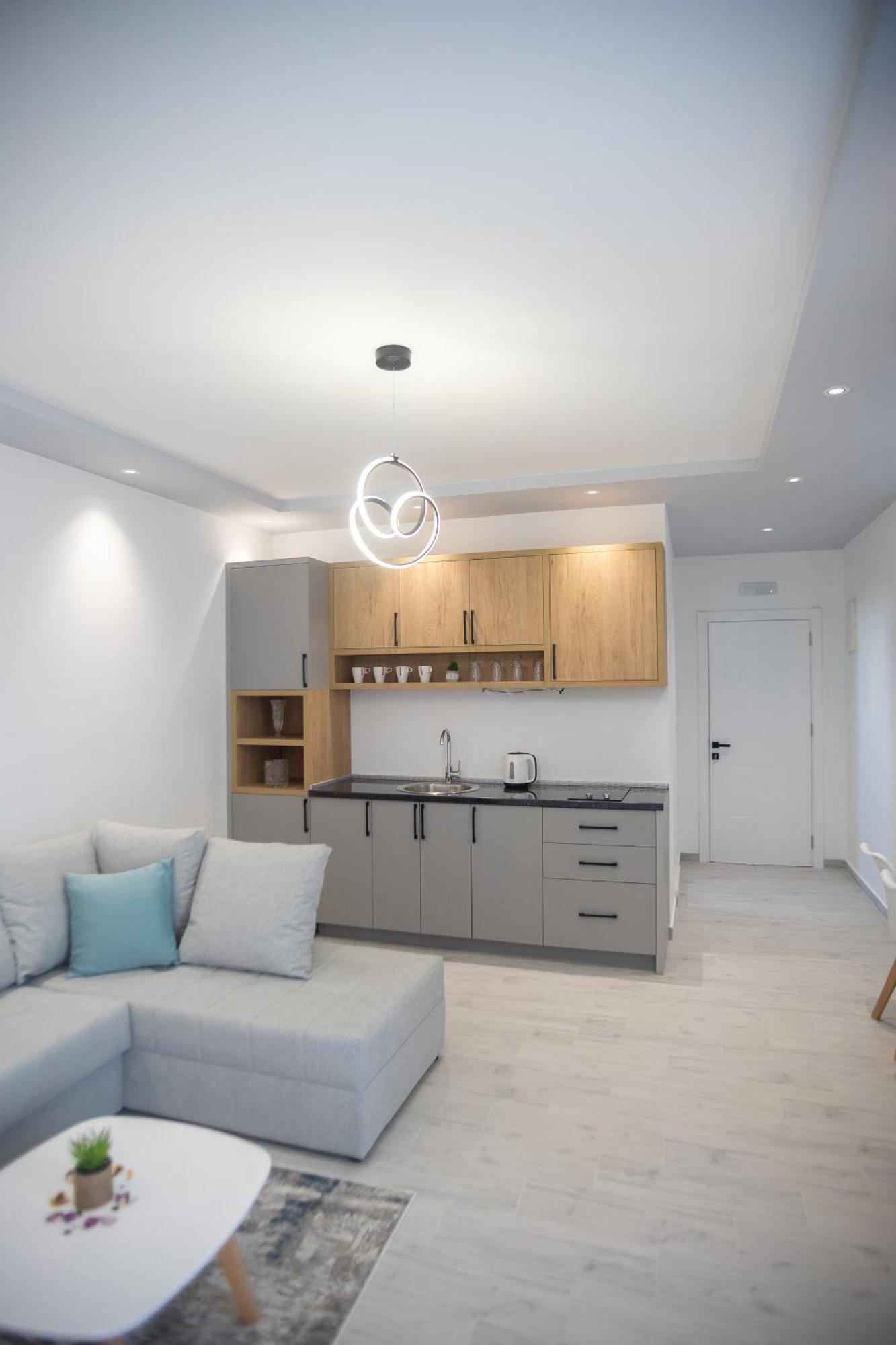Apartments Cota Guesthouse Улцинь Екстер'єр фото
