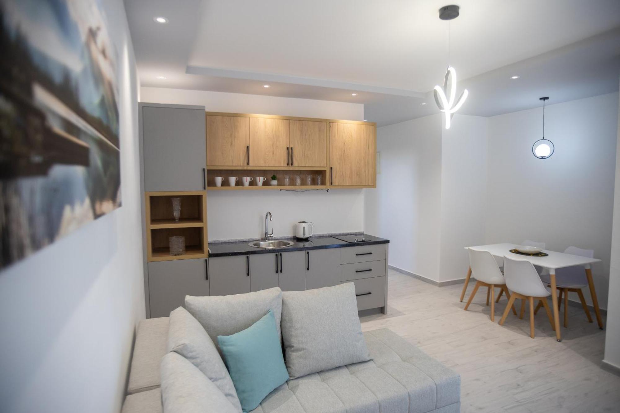 Apartments Cota Guesthouse Улцинь Екстер'єр фото