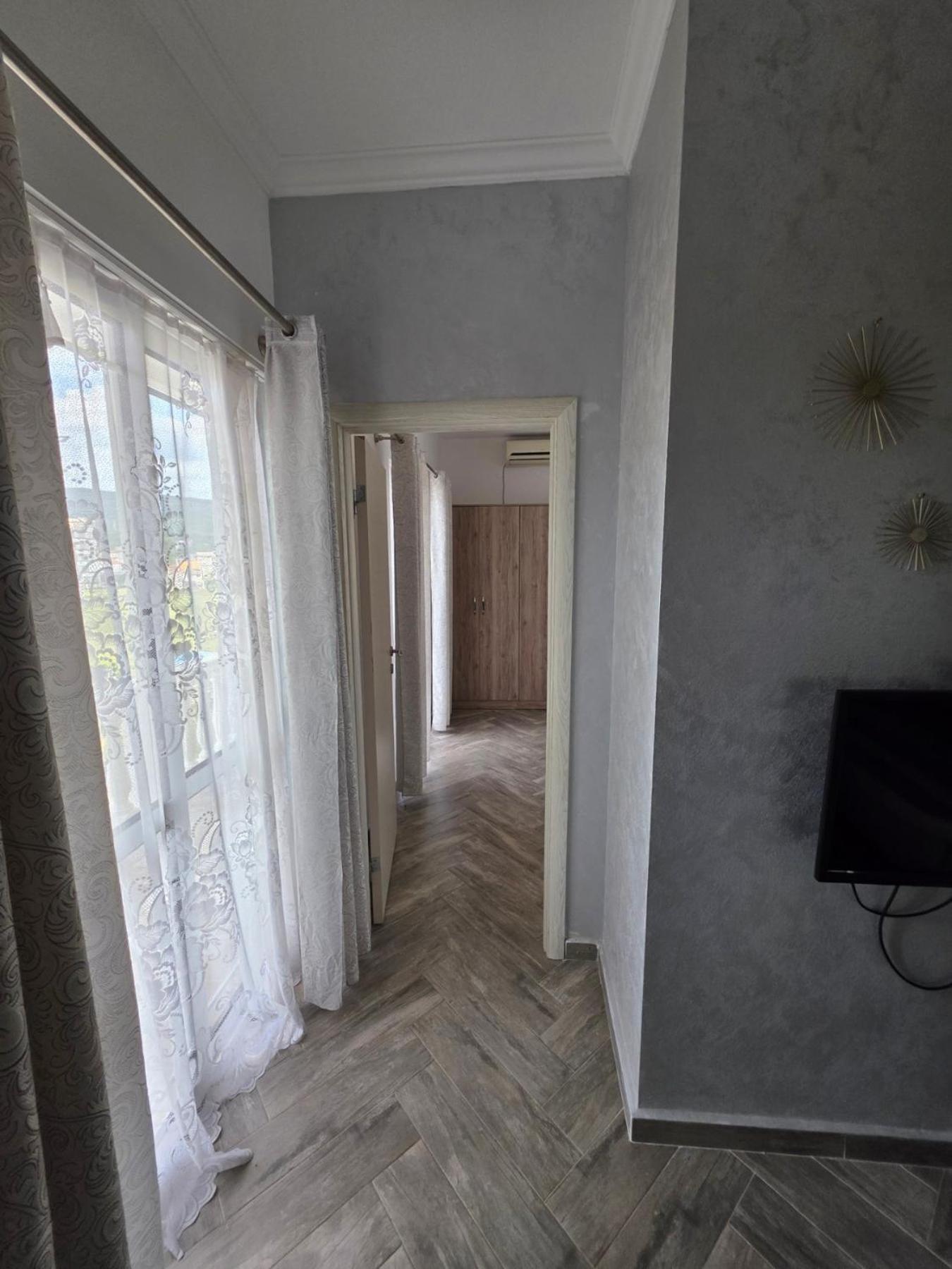 Apartments Cota Guesthouse Улцинь Екстер'єр фото